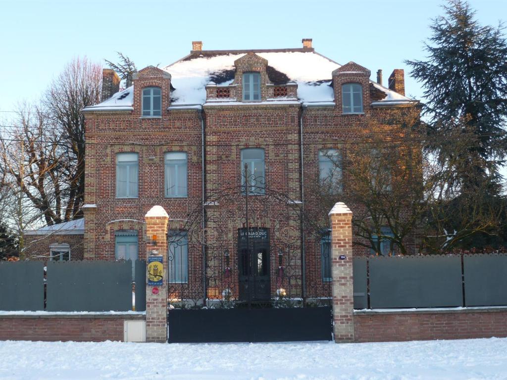 Hotel Le Grand Duc Valenciennes Exterior foto